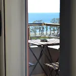 Seaview Bay Studio & Private Garage